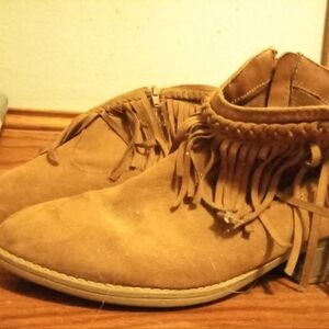 Brown boots size 9 women